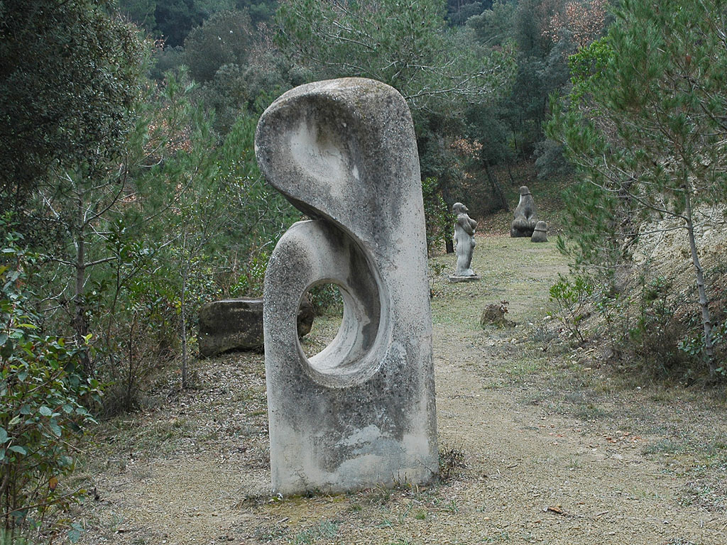 Fugint de la geometria [1]