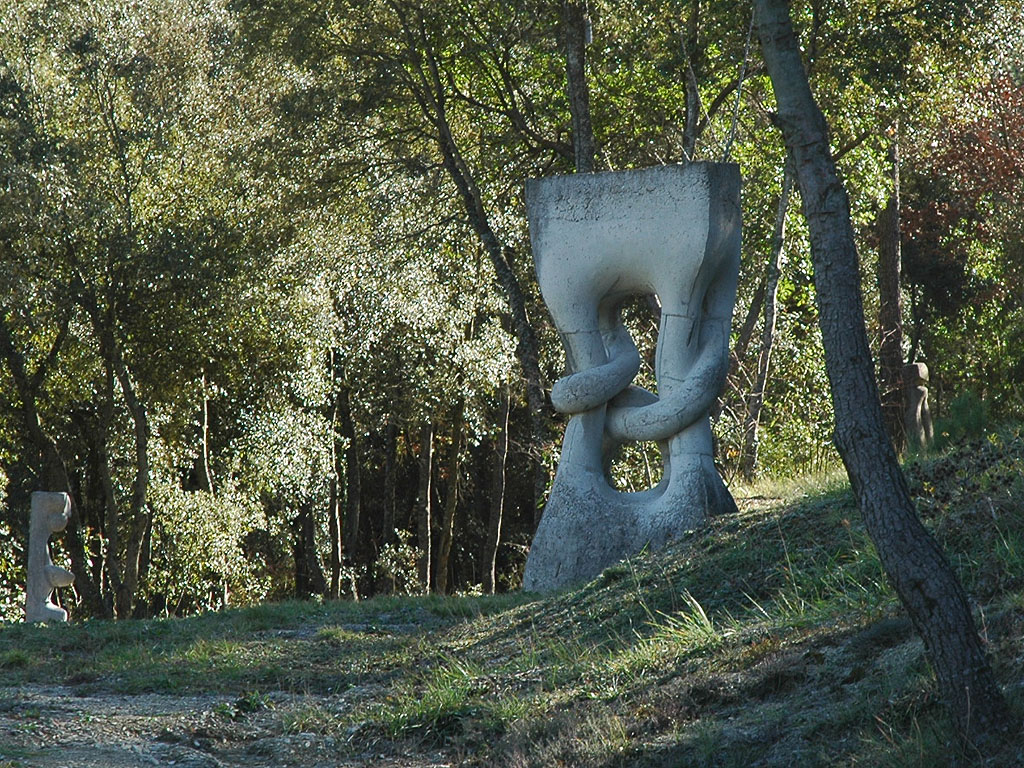 Conflicte dins el bloc [3]