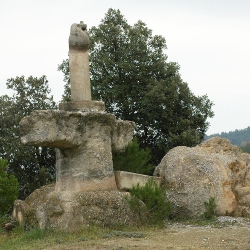 Penediment de la creu [2]
